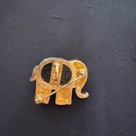 pin - Picture 2 of 2